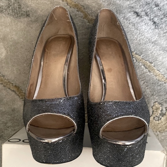 ALDO Sparkly Platform Pumps - Picture 7 of 9